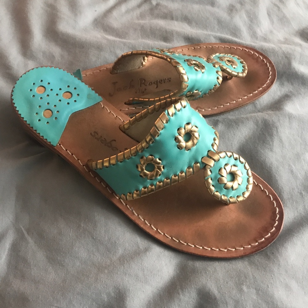 GORGEOUS Tiffany Blue Jack Rogers 😍